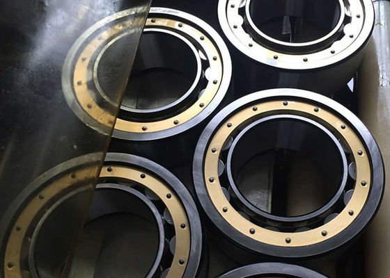 Roulement à rouleaux cylindrique mis en cage de rangée simple droite de trou de roulement à rouleaux de précision NUP2212E